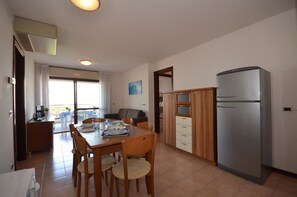 复式, 3 间卧室 (D1-6) | 客房内用餐