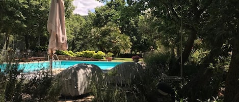 Piscine extérieure (ouverte en saison)