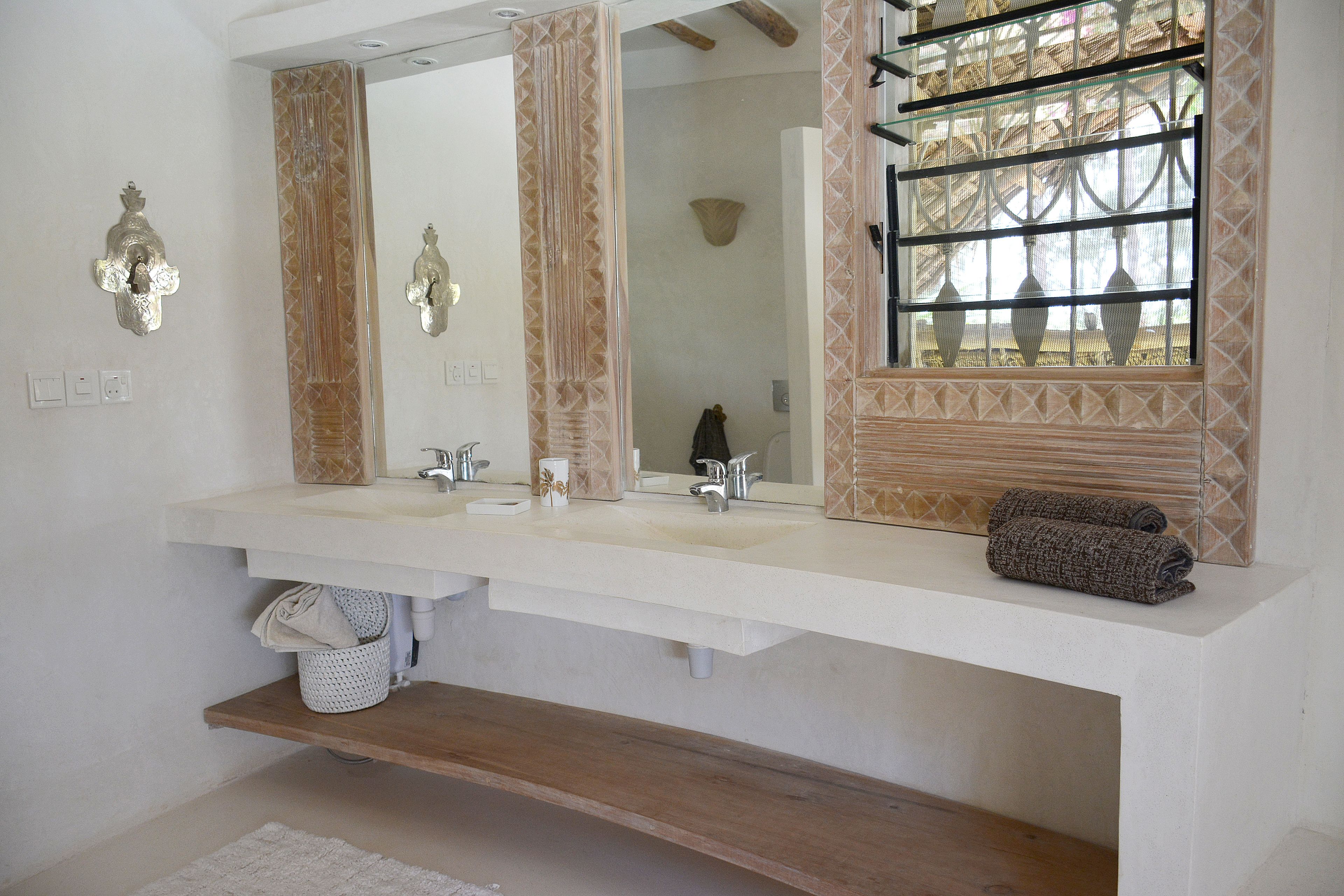 Photo - The Lawford Hotel