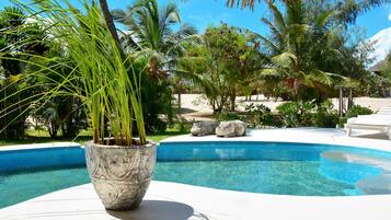 Vila superluxo, 4 quartos, piscina particular, vista para o oceano (TEMBO) | Piscina particular