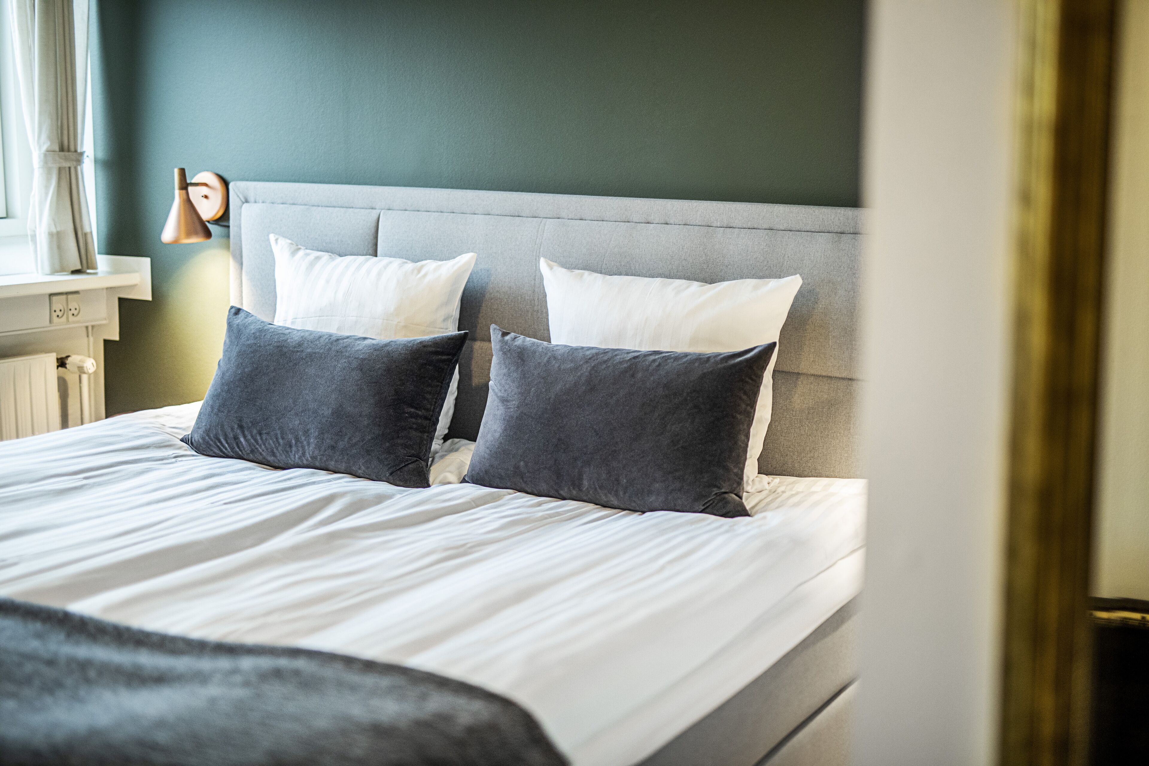 standard double or twin room (double use or single use) | 1 bedroom, blackout curtains, free wifi, bed sheets