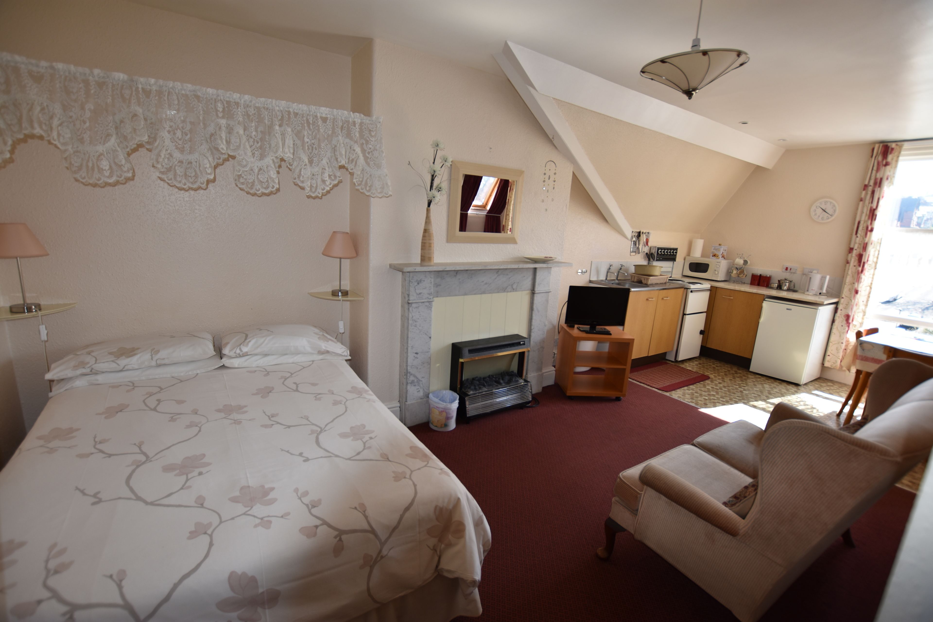 iron/ironing board, bed sheets