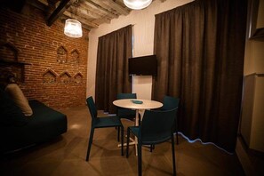 Apartment, 1 Bedroom | In-room dining - Camere Nicolina 2 (Vernazza)