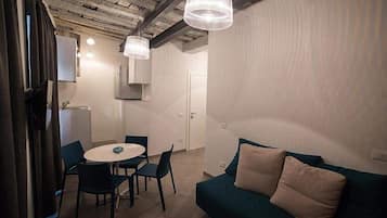 Appartement, 1 chambre | Coin séjour | Télévision