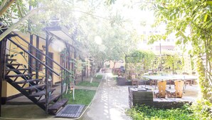 Garden - Dream Motel (Navodari)