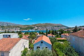 صورة غير مصنفة، 2 من 29، زرّ