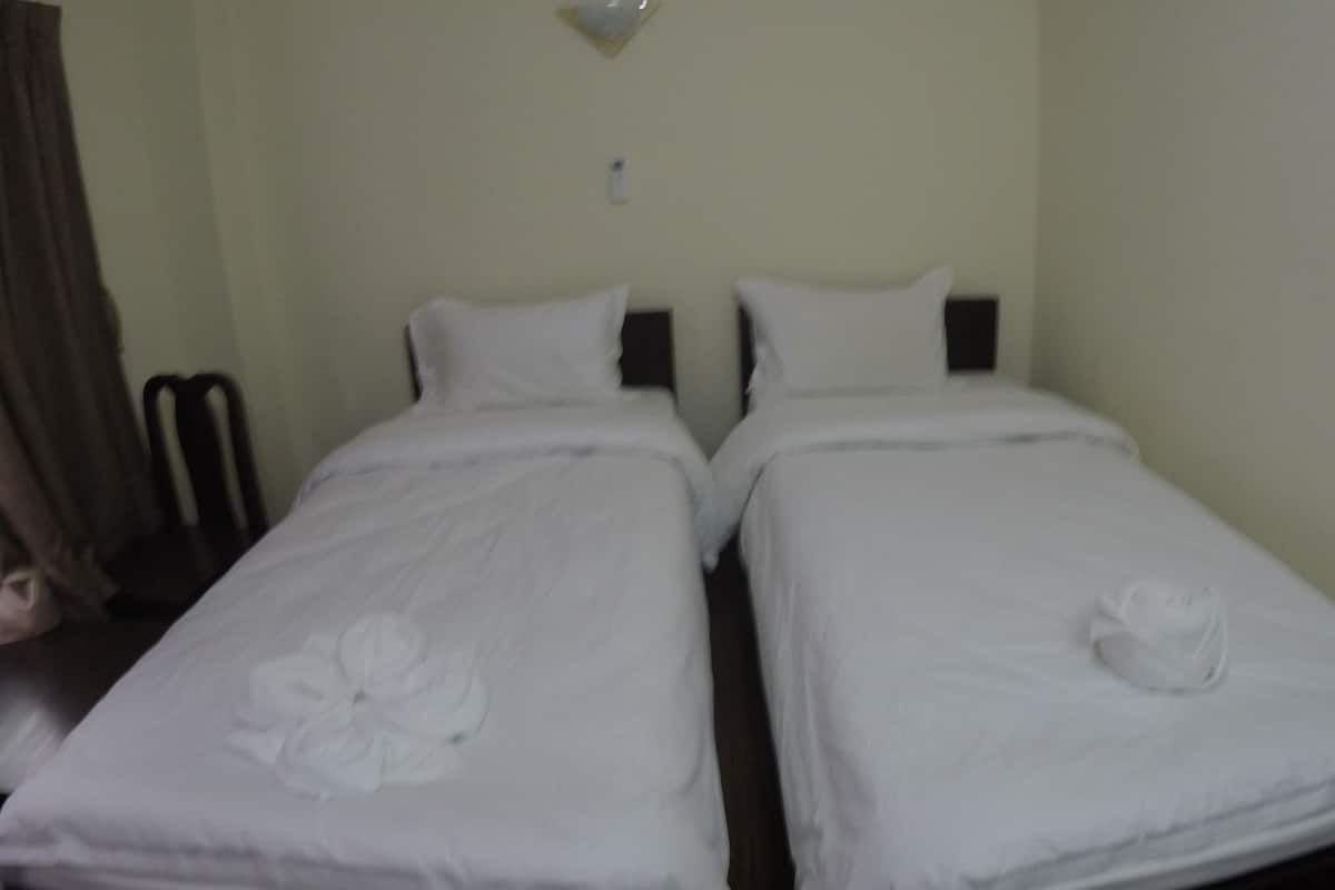 Standard Shared Dormitory, Mixed Dorm | Free WiFi