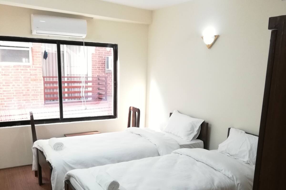 Deluxe Double or Twin Room, 2 Single Beds | Free WiFi