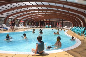 Indoor pool, seasonal outdoor pool, pool loungers