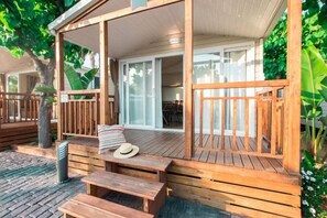 Koawa Loggia Premium | Terrace/patio - Camping Le Lac Bleu (Chatillon-en-Diois)