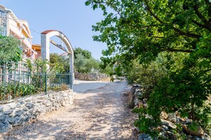 Enceinte de lâhĂ©bergement