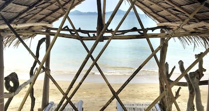 Eda Beach Camp Site El nido