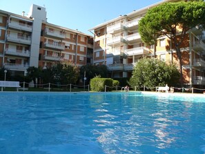 Seasonal outdoor pool