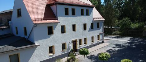 Facciata della struttura