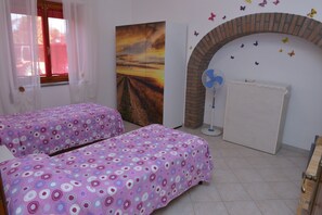 Apartment, 2 Schlafzimmer (Pesca) | Schreibtisch, kostenlose Babybetten, kostenloses WLAN, Bettwäsche