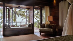 In-room safe, bed sheets