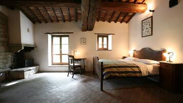 Classic Room | Individually furnished, desk, laptop workspace, free wired internet