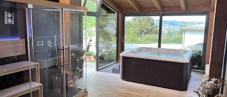 Bain à remous intérieur