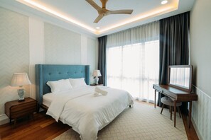 Appartamento Deluxe, 4 camere da letto, vista mare | Ferro/asse da stiro, Wi-Fi gratuito