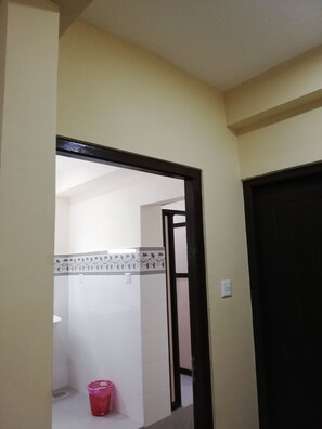 Slippers - Bodhitreehostel (Kathmandu)