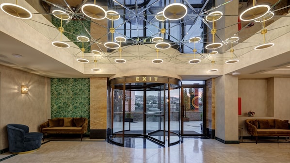 Interior entrance - Sole Palace (Tbilisi)