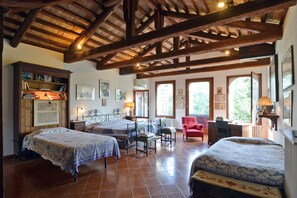 Quadruple Room, Ensuite (In Torretta) | Desk, free WiFi - Villa Gradenigo (Villorba)