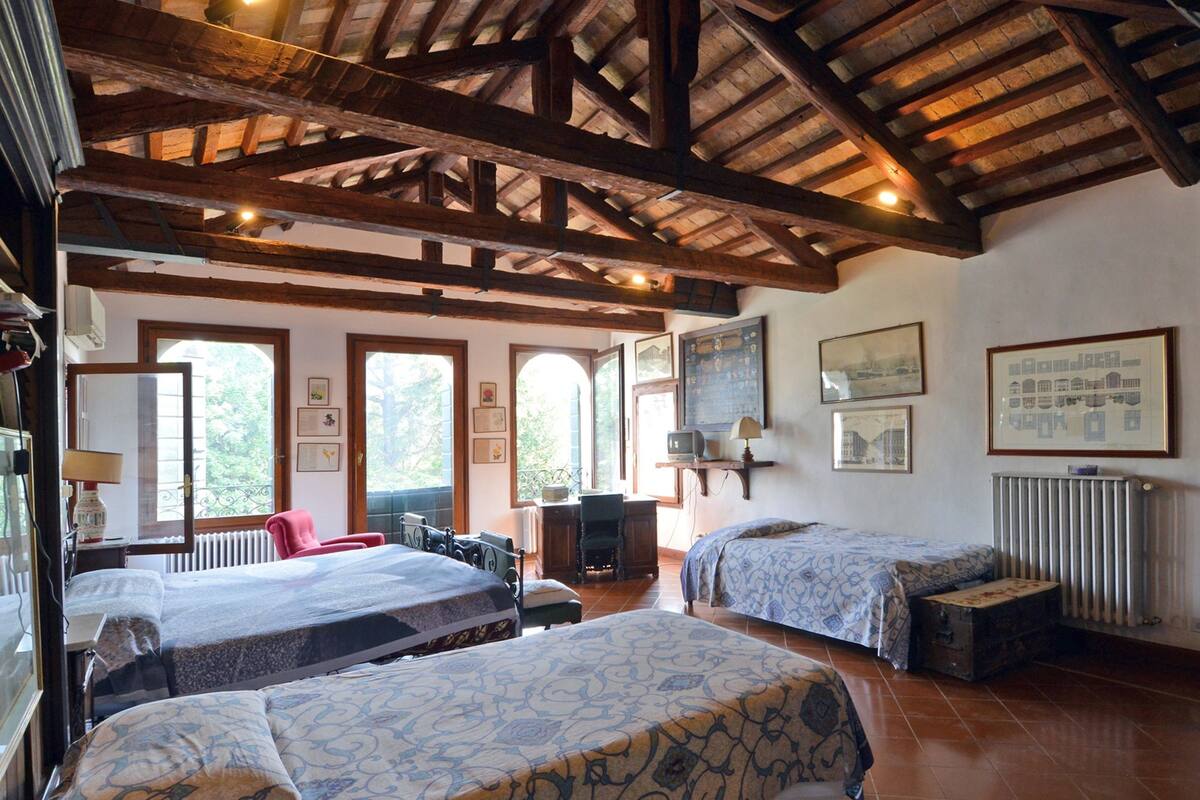 Habitación cuádruple, baño privado (In Torretta) | Escritorio y wifi gratis