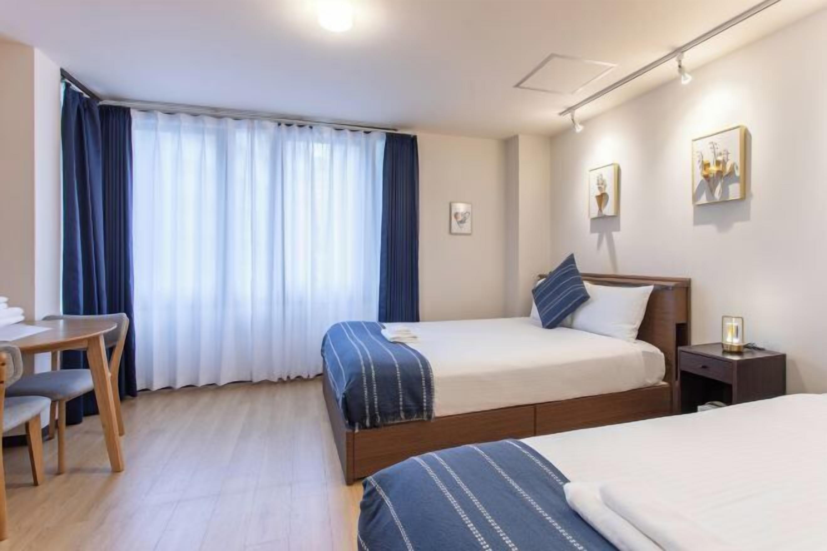 Individually decorated, individually furnished, desk, soundproofing