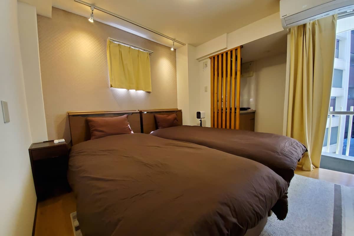 Quarto casal standard | Escrivaninha, quartos à prova de som, Wi-Fi de cortesia