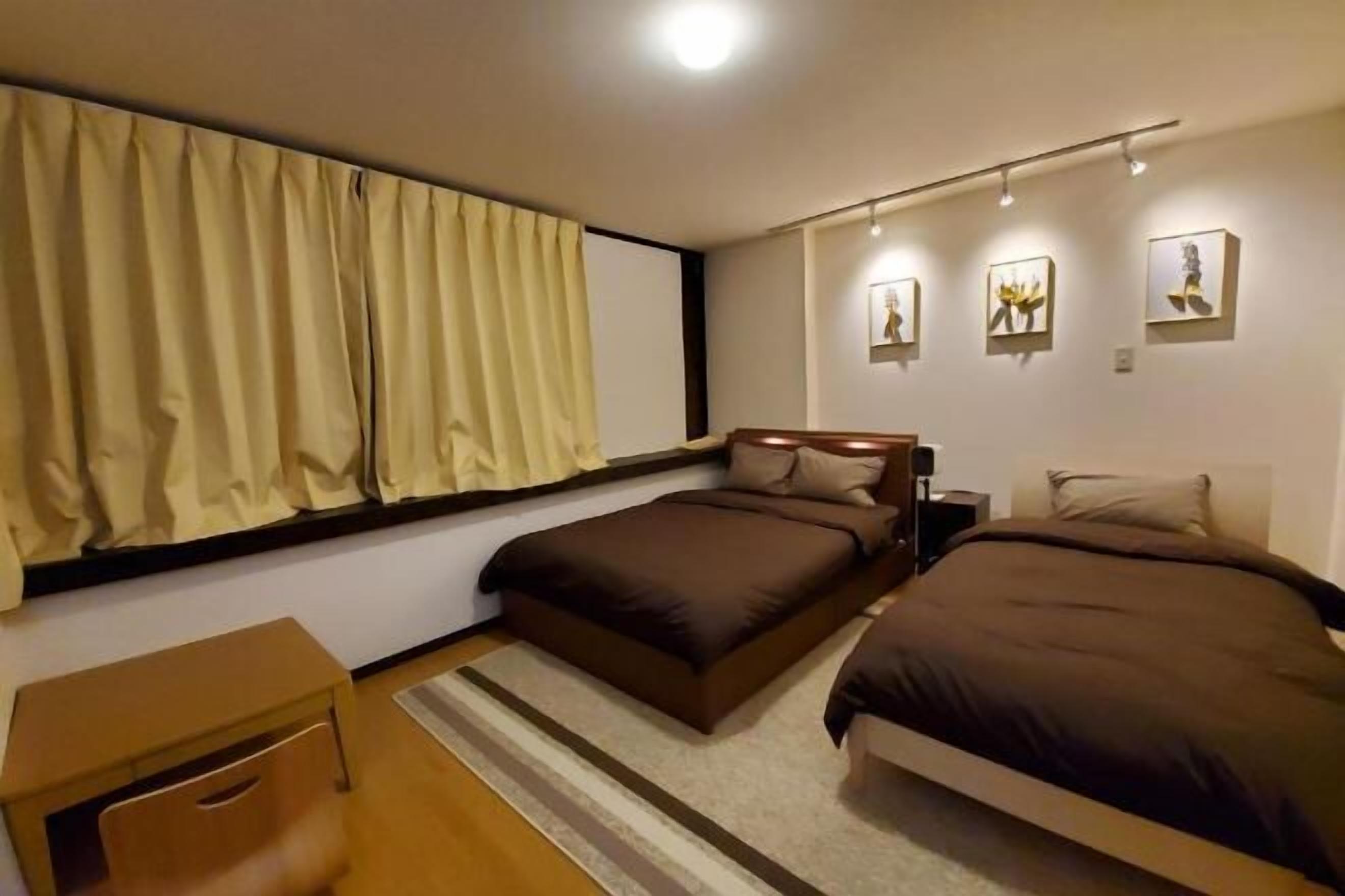 Individually decorated, individually furnished, desk, soundproofing