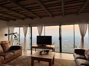 Standard Chalet, 2 Bedrooms, 2 Bathrooms, Mountain View | Living area | Flat-screen TV, printers