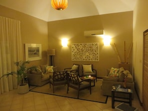 TV plasma 32-inch có truyền hình cáp, TV