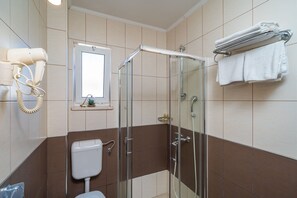 Hair dryer, towels