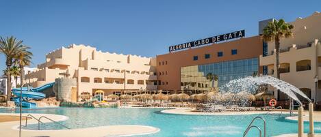 2 outdoor pools, pool umbrellas, pool loungers