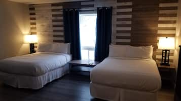 Quarto casal | Ferros/tábuas de passar roupa, Wi-Fi de cortesia, roupa de cama