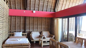 Apartment Bamboo | Living area