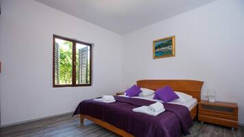1 chambre, accès Internet, draps fournis