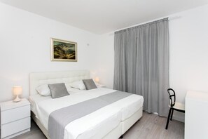 2 habitaciones, wifi gratis y ropa de cama 