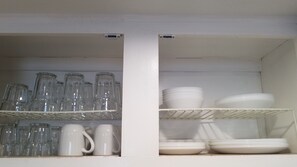 Fridge, microwave, oven, stovetop - Cozy Beachfront studio near Top places: Galveston Seawall (Galveston)