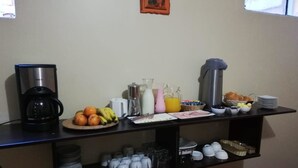 Breakfast buffet - Killa Sumak  - Hostel (Machu Picchu)