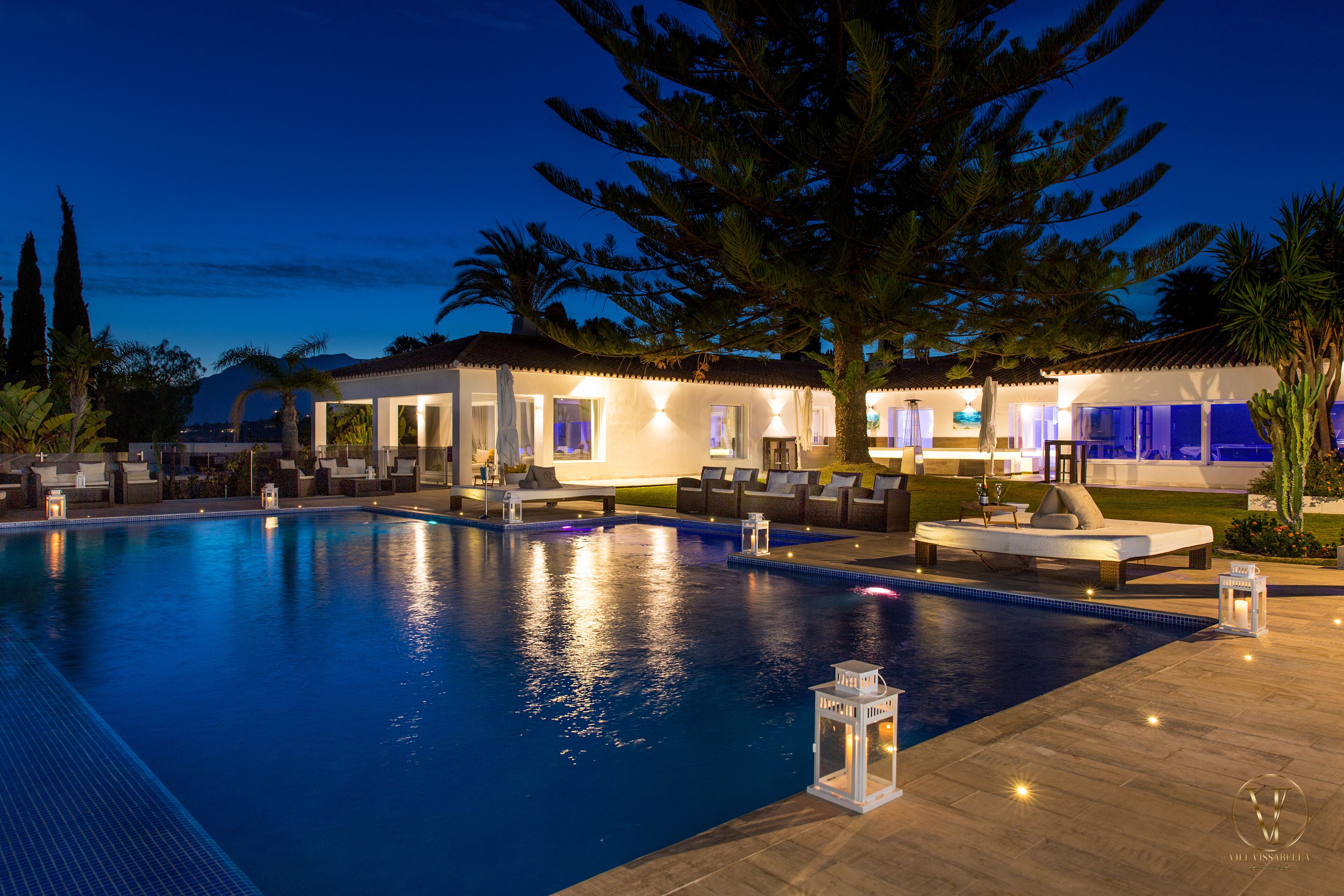 Et oppvarmet basseng