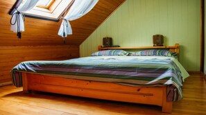 2 chambres, fer et planche Ă repasser, Wi-Fi gratuit, draps fournis