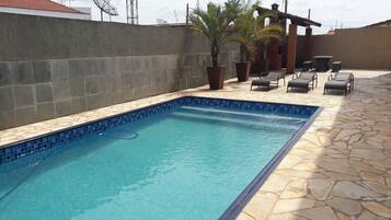 Utomhuspool