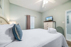 2 bedrooms, iron/ironing board, WiFi, bed sheets