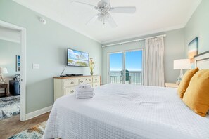 2 bedrooms, iron/ironing board, internet, bed sheets