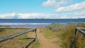 Beach nearby - Sandy Place 75B Seaside Living (LONG BEACH)