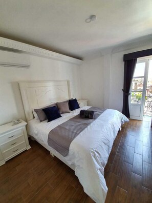 Blackout curtains, soundproofing, iron/ironing board - Hotel Estancia Real (Tepatitlan de Morelos)