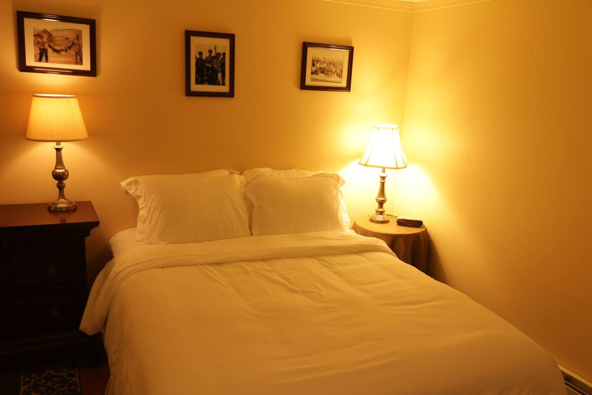 Superior Double Room, 1 Queen Bed, Non Smoking, Refrigerator & Microwave | Premium bedding, pillowtop beds, blackout drapes, iron/ironing board