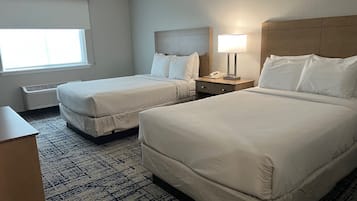 Bureau, espace de travail pour ordinateur portable, rideaux occultants