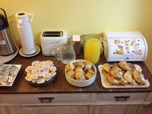 Breakfast buffet